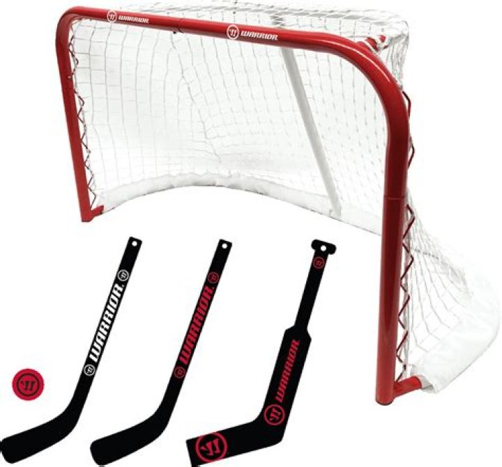 Do goalies use composite sticks?