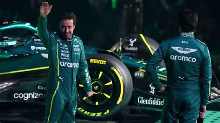 How much does Pete Alonso earn?