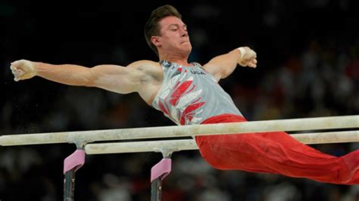 What age do male gymnasts peak?