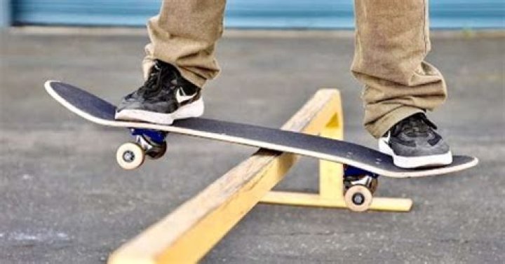 What skateboard is good for tricks?